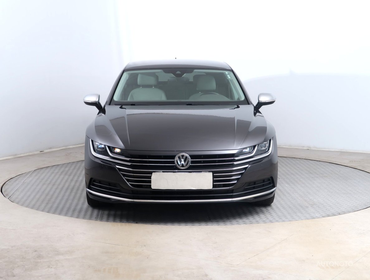 Volkswagen Arteon, 2018 - pohled č. 2
