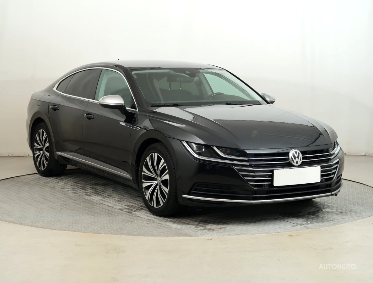 Volkswagen Arteon, 2018 - celkový pohled