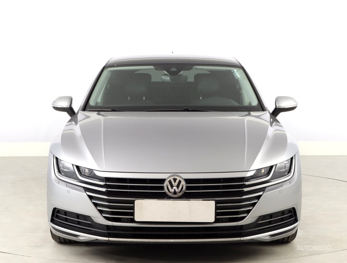 Volkswagen Arteon, 2018 - pohled č. 2