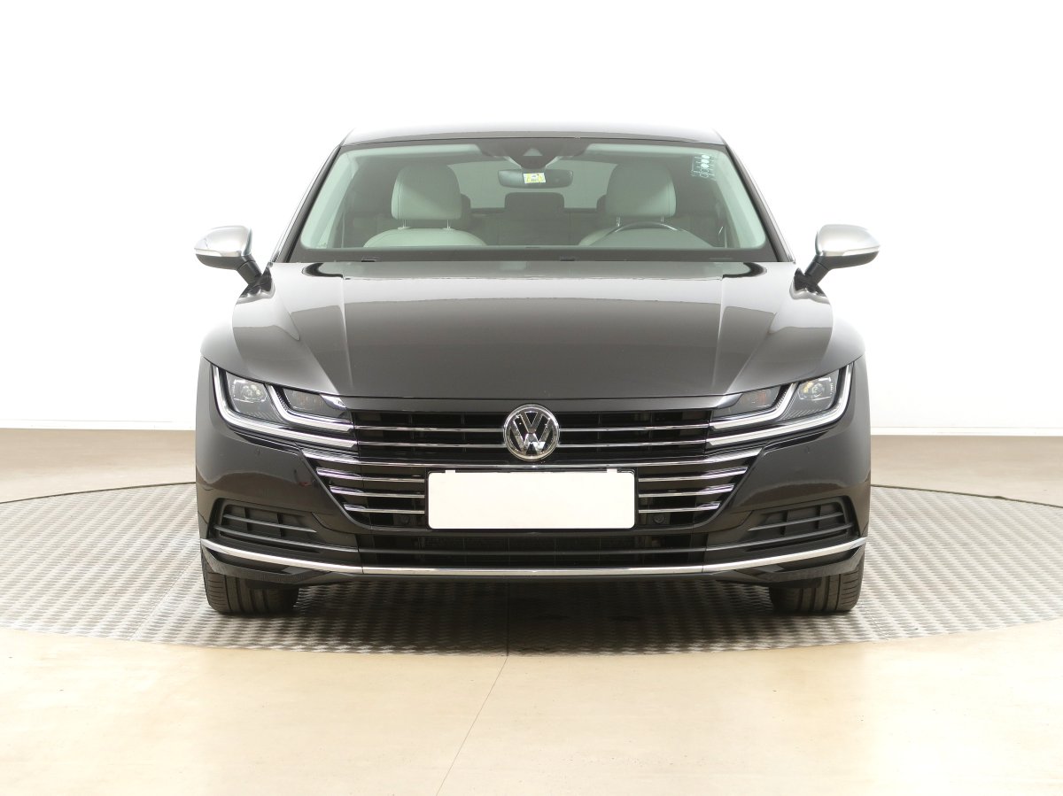 Volkswagen Arteon, 2018 - pohled č. 2