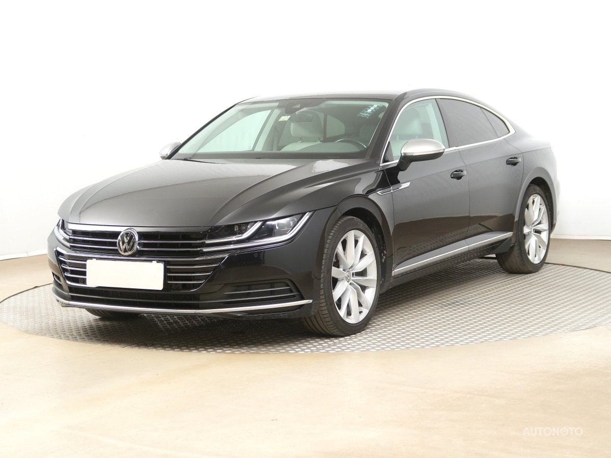 Volkswagen Arteon, 2018 - pohled č. 3
