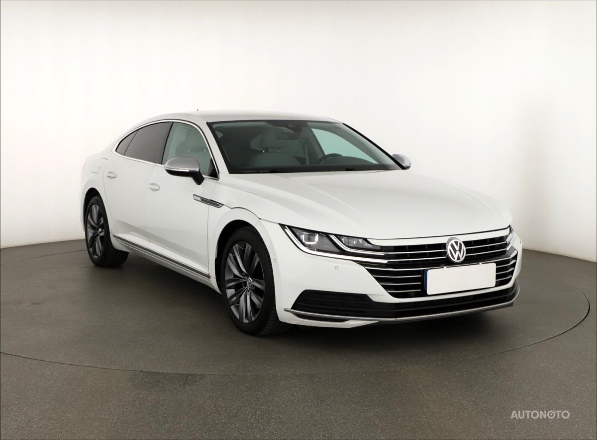 Volkswagen Arteon, 2020 - celkový pohled