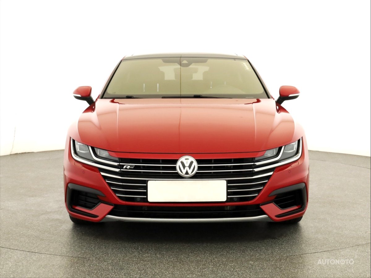 Volkswagen Arteon, 2018 - pohled č. 2