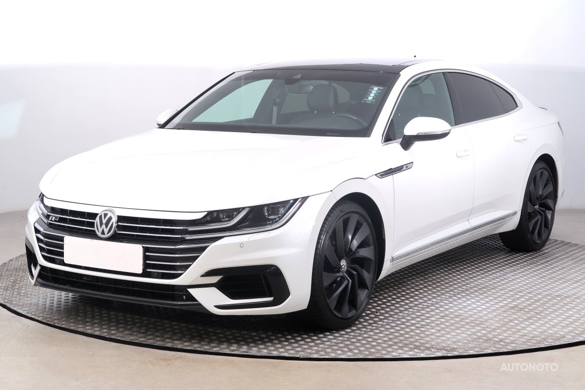 Volkswagen Arteon, 2018 - pohled č. 3