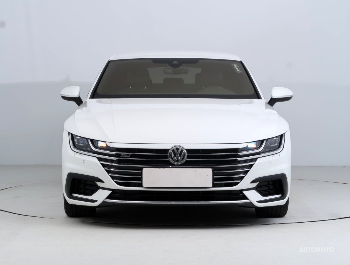 Volkswagen Arteon, 2018 - pohled č. 2