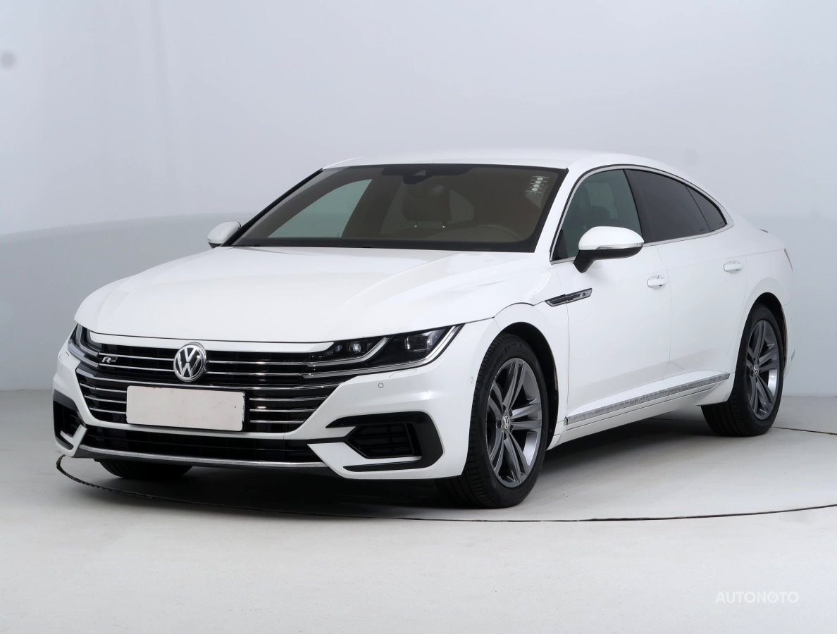 Volkswagen Arteon, 2018 - pohled č. 3