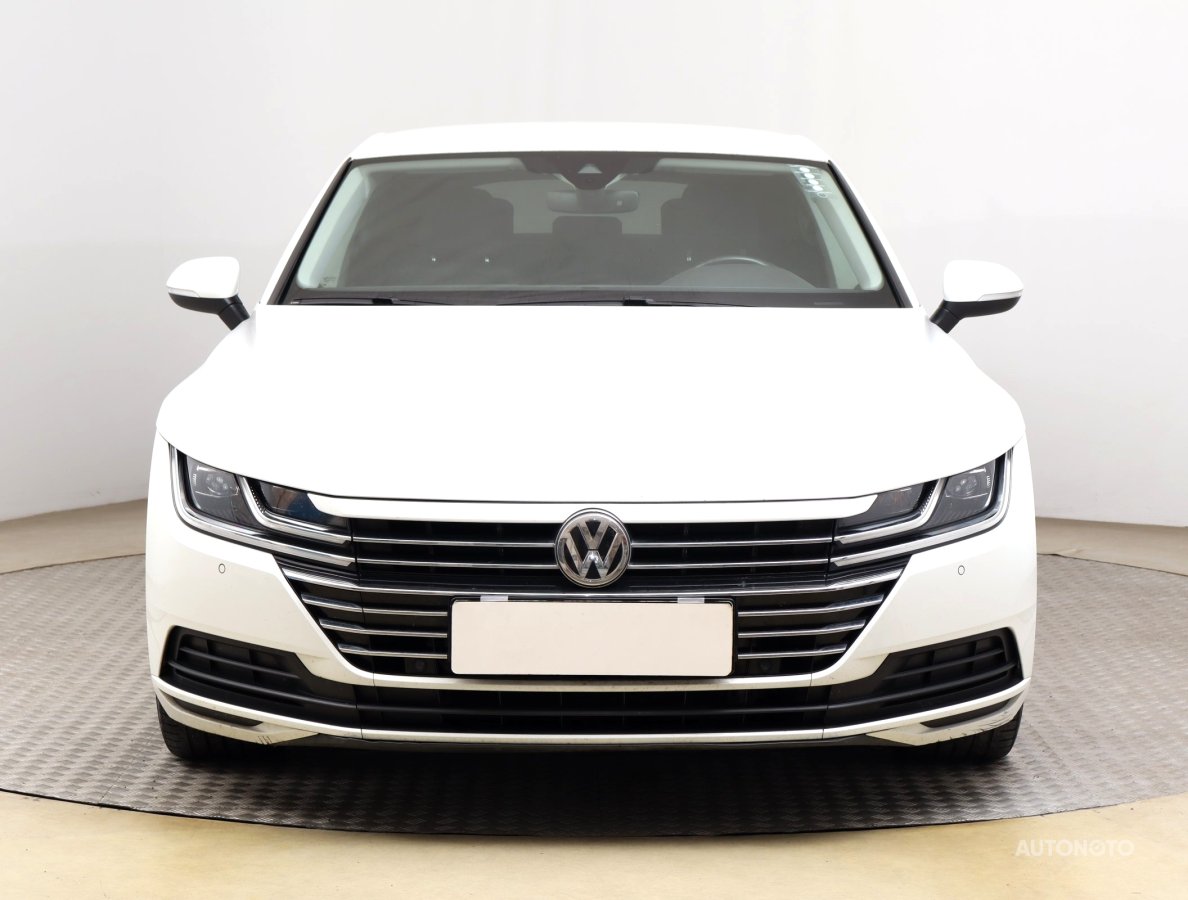 Volkswagen Arteon, 2018 - pohled č. 2