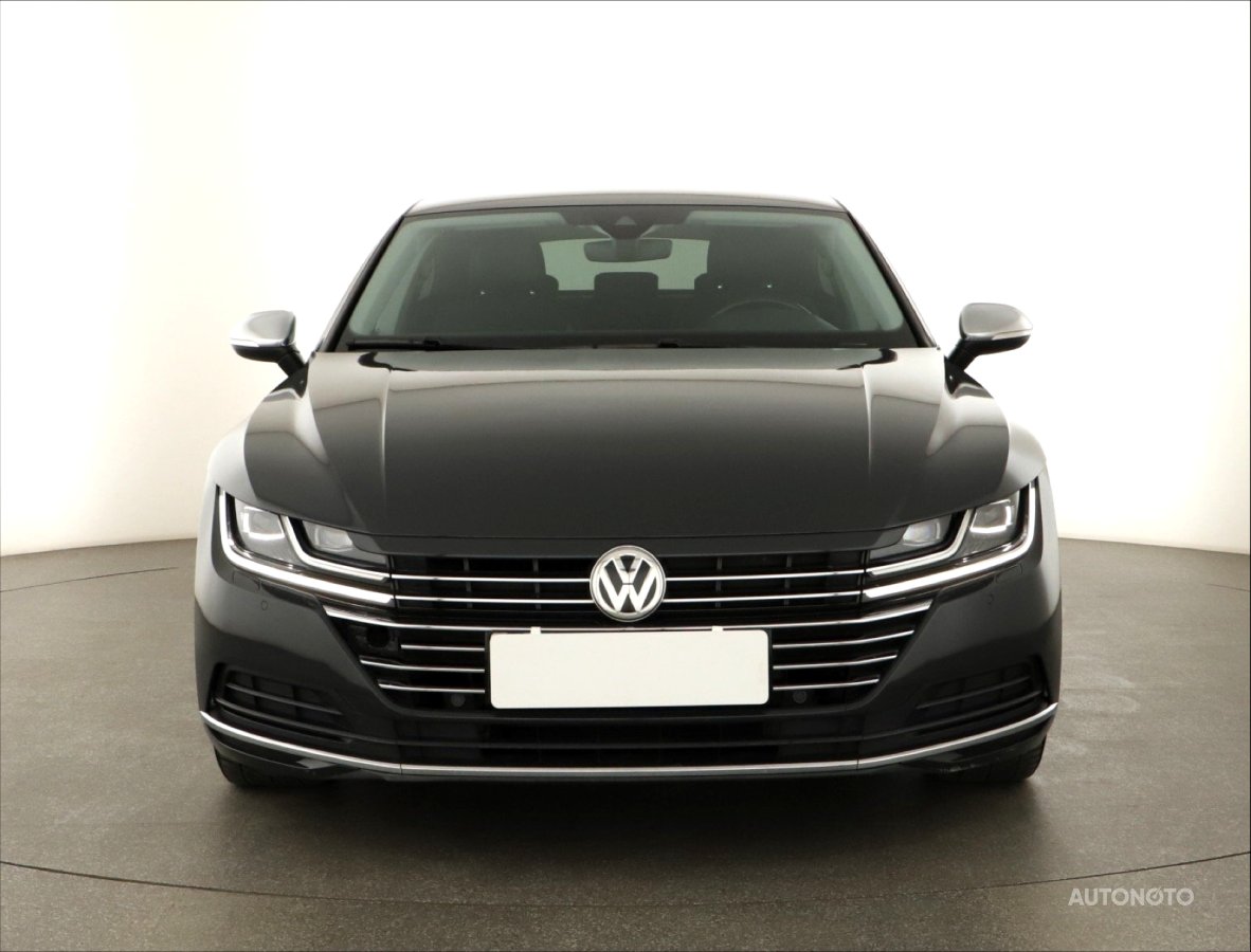 Volkswagen Arteon, 2018 - pohled č. 2