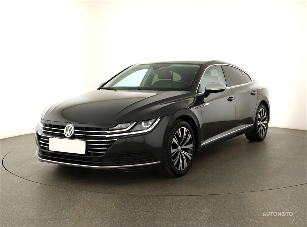 Volkswagen Arteon, 2018 - pohled č. 3