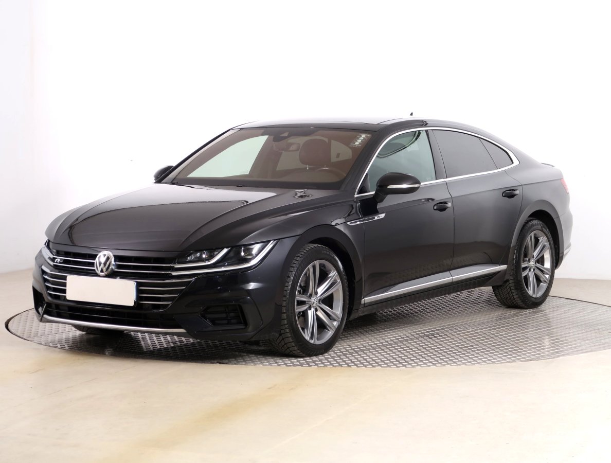 Volkswagen Arteon, 2018 - pohled č. 3