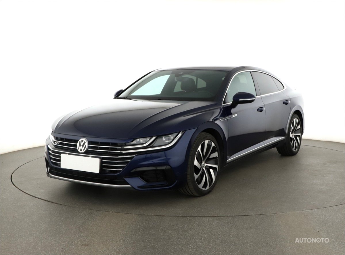 Volkswagen Arteon, 2018 - pohled č. 3