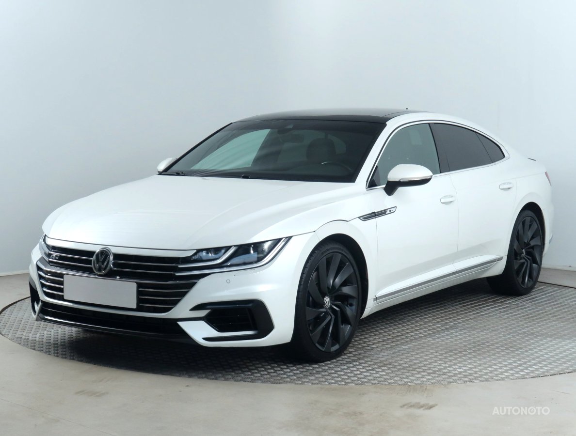 Volkswagen Arteon, 2018 - pohled č. 3