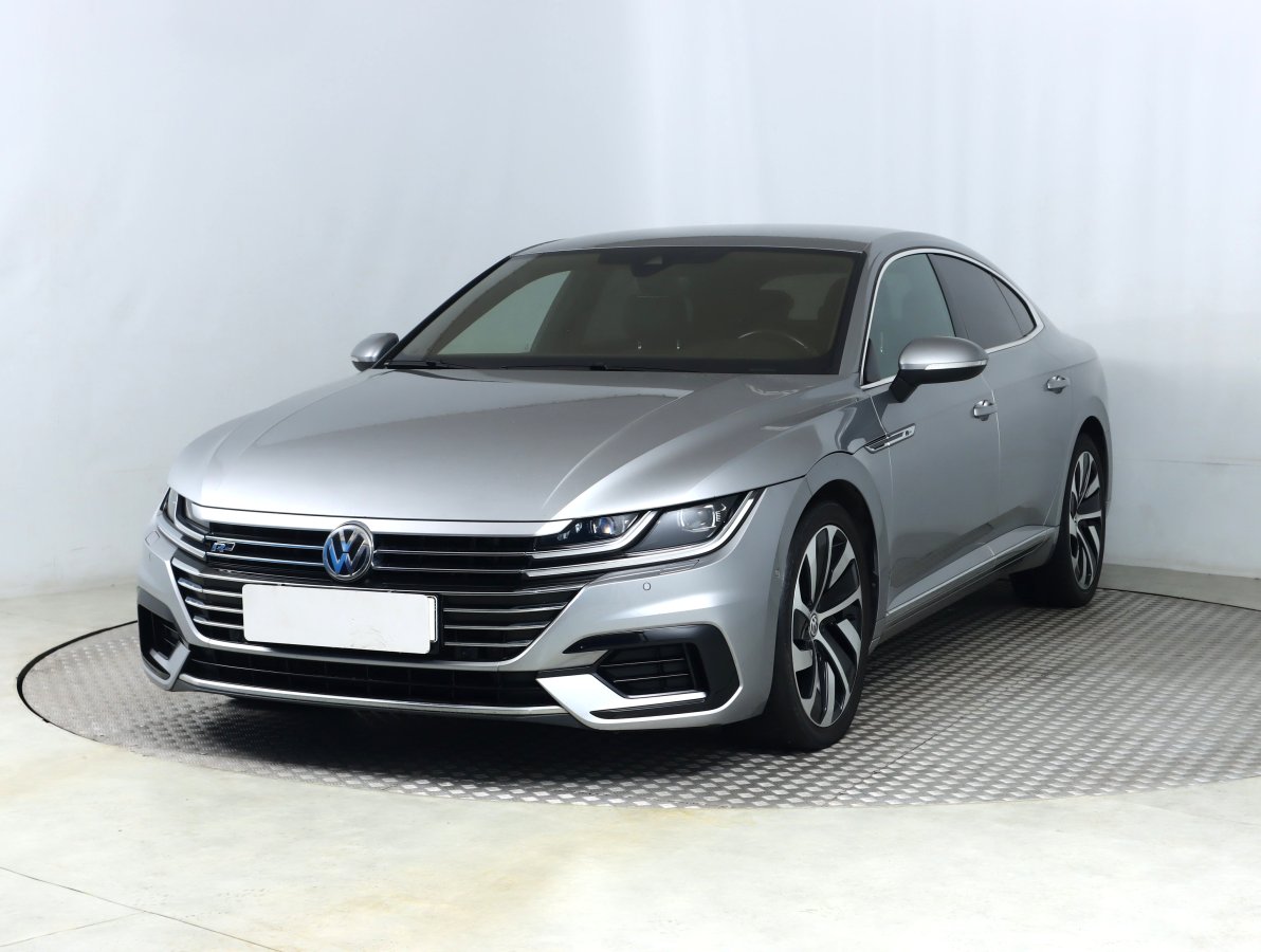 Volkswagen Arteon, 2018 - pohled č. 3