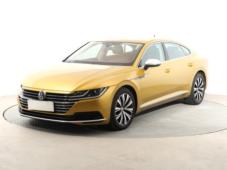 Volkswagen Arteon, 2019 - pohled č. 3