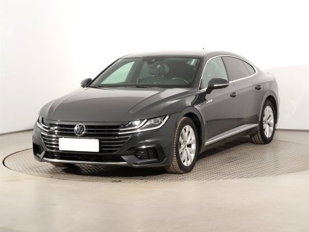 Volkswagen Arteon, 2019 - pohled č. 3