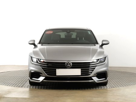 Volkswagen Arteon, 2018 - pohled č. 2