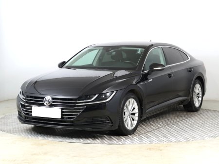 Volkswagen Arteon, 2019 - pohled č. 3