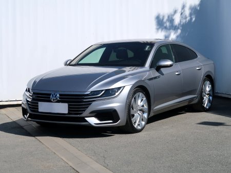 Volkswagen Arteon, 2018 - pohled č. 3