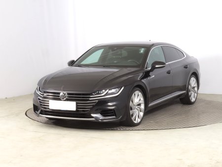 Volkswagen Arteon, 2018 - pohled č. 3