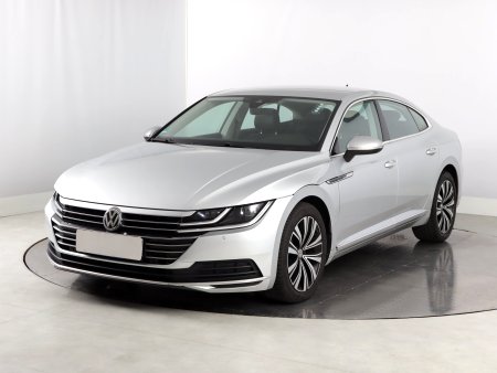 Volkswagen Arteon, 2019 - pohled č. 3