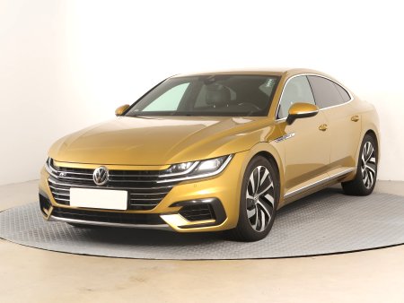 Volkswagen Arteon, 2018 - pohled č. 3
