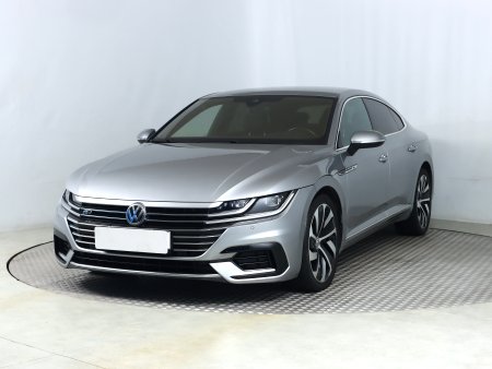 Volkswagen Arteon, 2018 - pohled č. 3