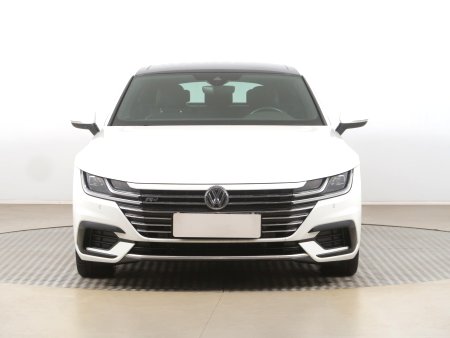 Volkswagen Arteon, 2018 - pohled č. 2