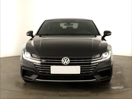 Volkswagen Arteon, 2018 - pohled č. 2