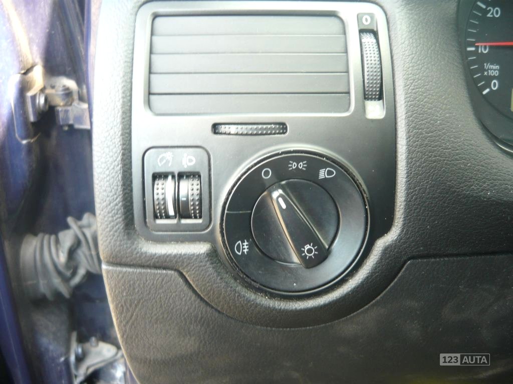 Volkswagen Bora, 1999 - pohled č. 13