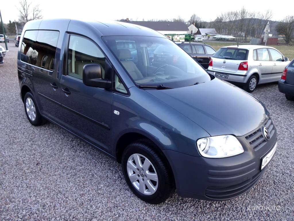 Volkswagen Caddy 1,6i combi,, 2004 - celkový pohled