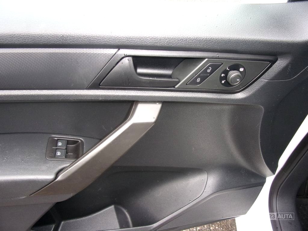 Volkswagen Caddy, 2016 - pohled č. 8