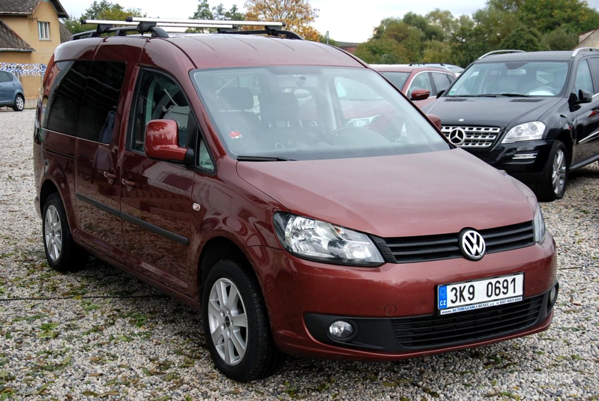 Volkswagen Caddy, 2011 - pohled č. 2