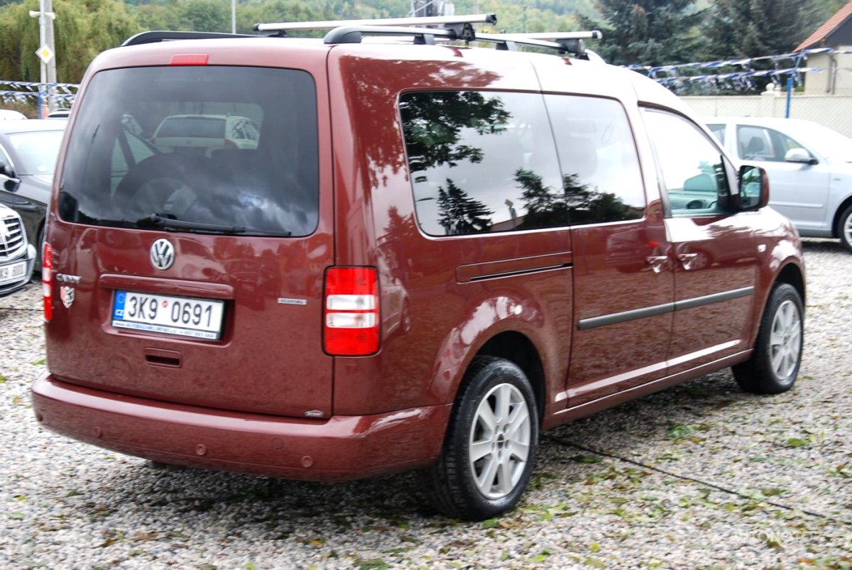 Volkswagen Caddy, 2011 - pohled č. 3