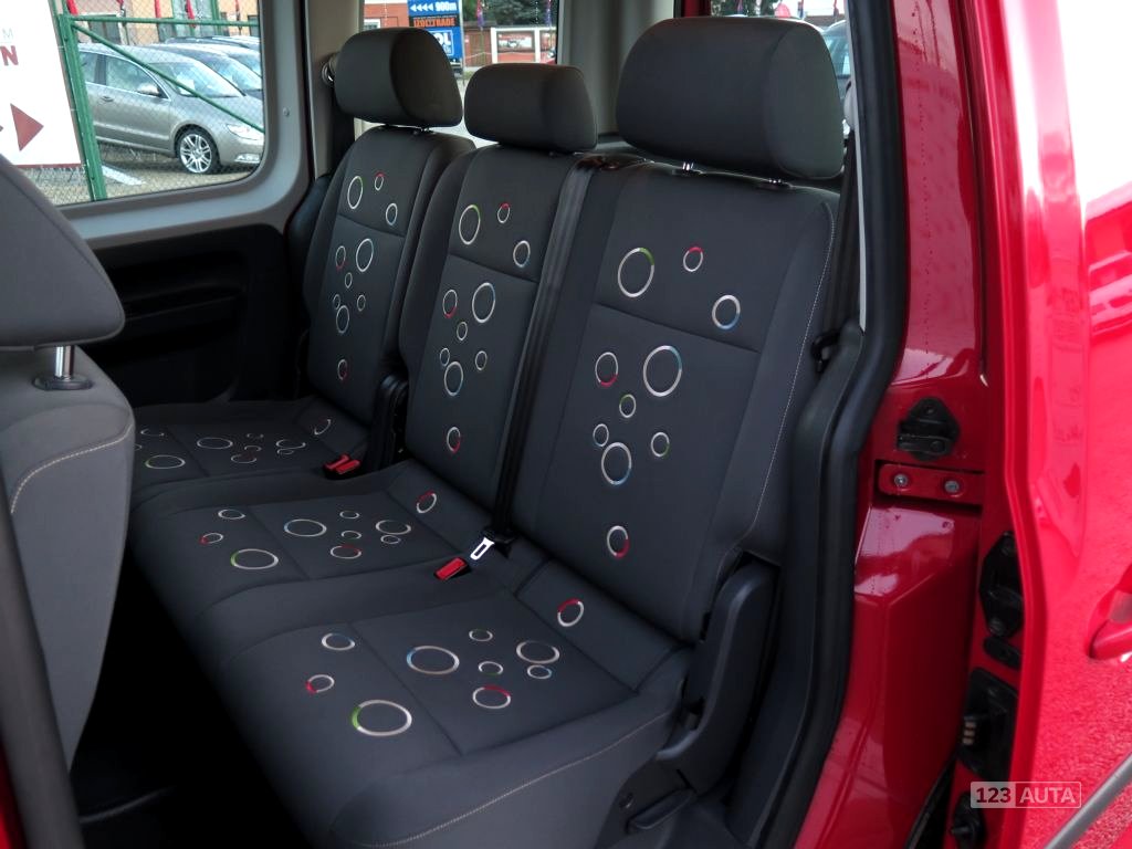 Volkswagen Caddy, 2011 - pohled č. 12