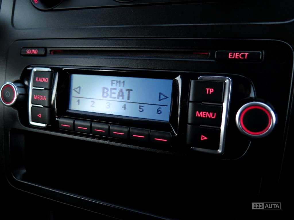 Volkswagen Caddy, 2011 - pohled č. 19