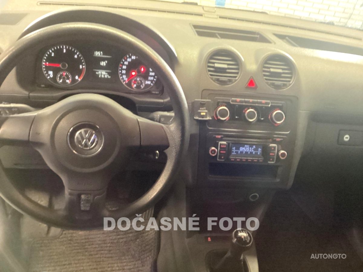 Volkswagen Caddy, 2012 - pohled č. 3