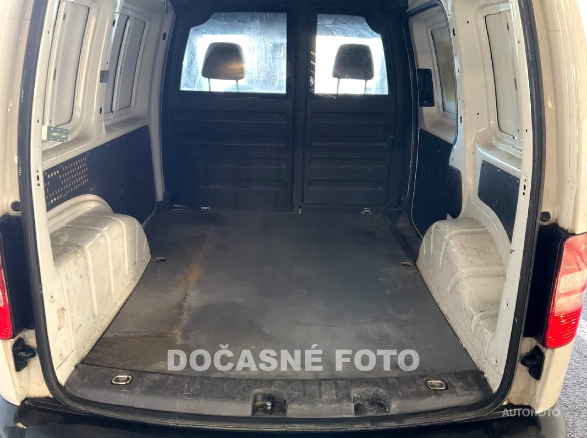 Volkswagen Caddy, 2012 - pohled č. 3