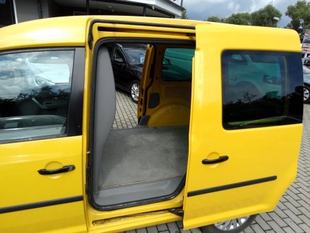 Volkswagen Caddy, 2004 - pohled č. 3