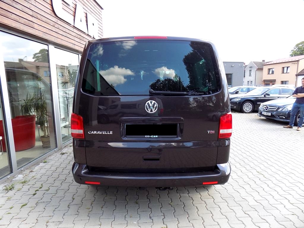 Volkswagen Caravelle, 2011 - pohled č. 5