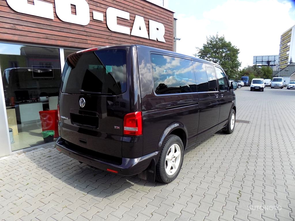 Volkswagen Caravelle, 2011 - pohled č. 6