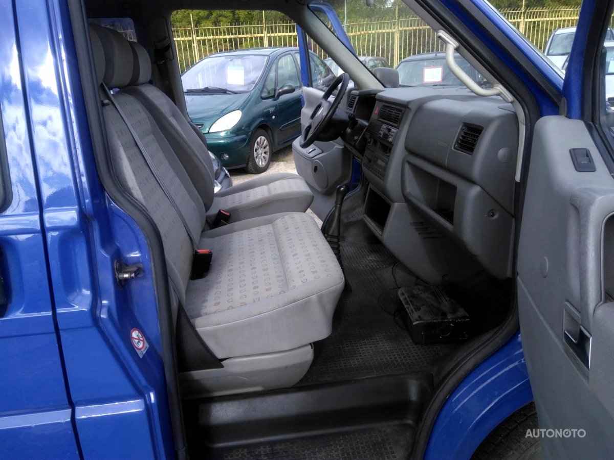Volkswagen Caravelle, 2000 - pohled č. 9