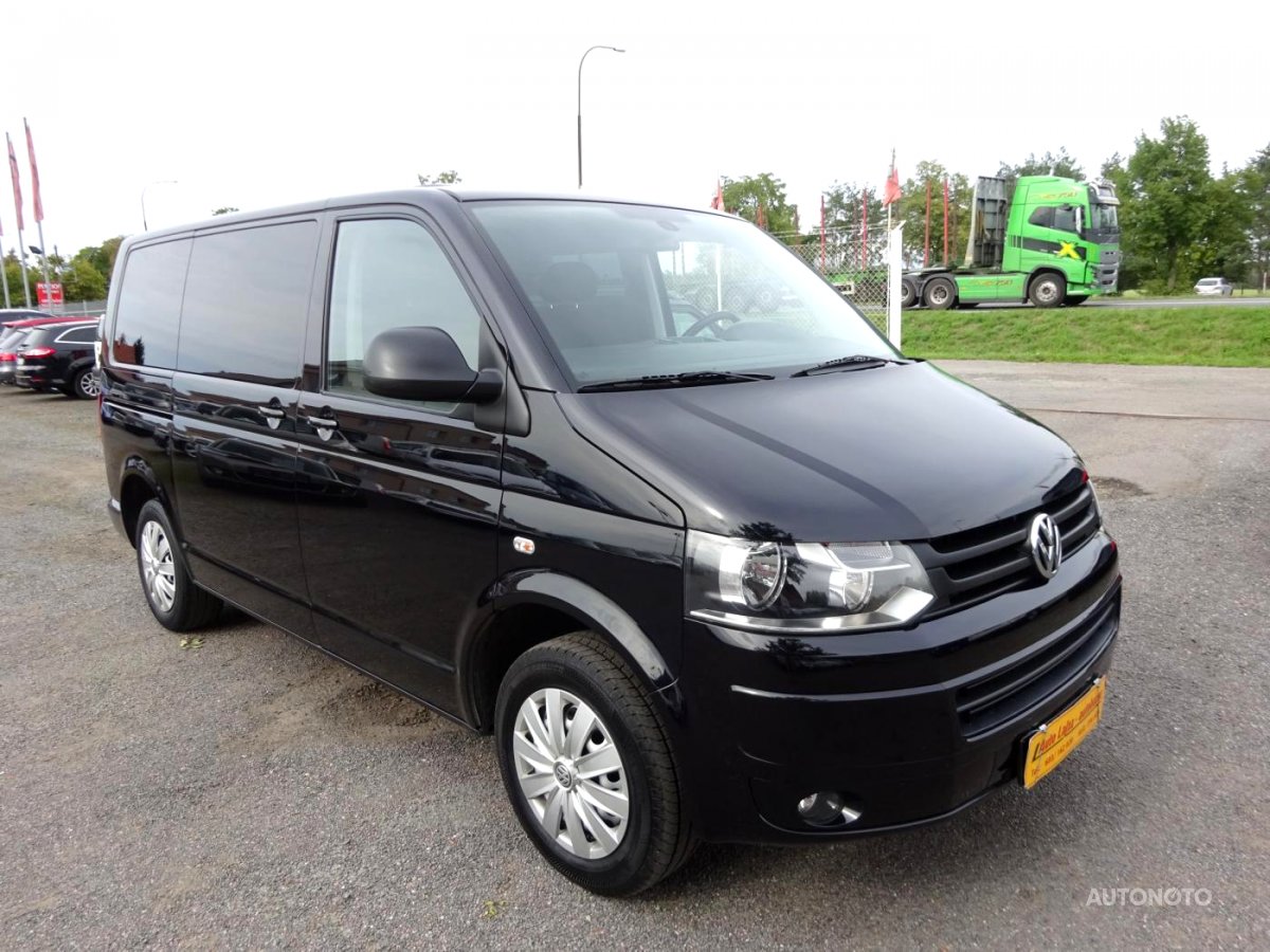 Volkswagen Caravelle, 2012 - celkový pohled