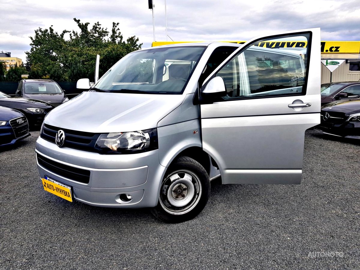 Volkswagen Caravelle, 2013 - celkový pohled