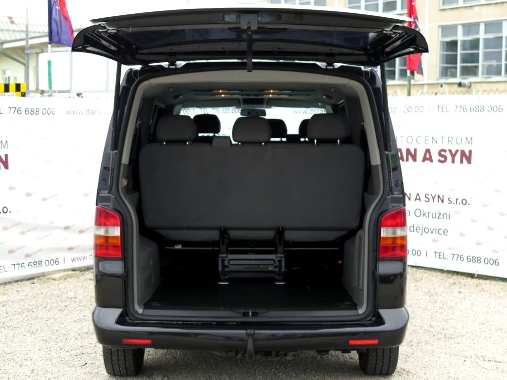Volkswagen Caravelle, 2006 - pohled č. 12
