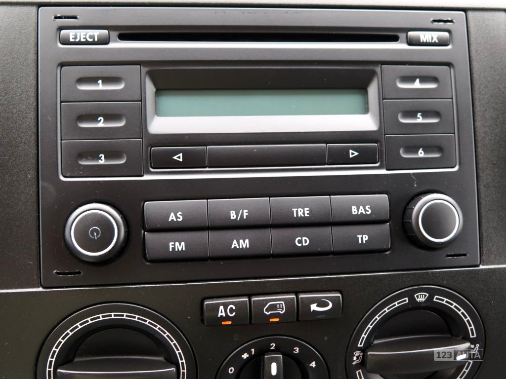 Volkswagen Caravelle, 2006 - pohled č. 21