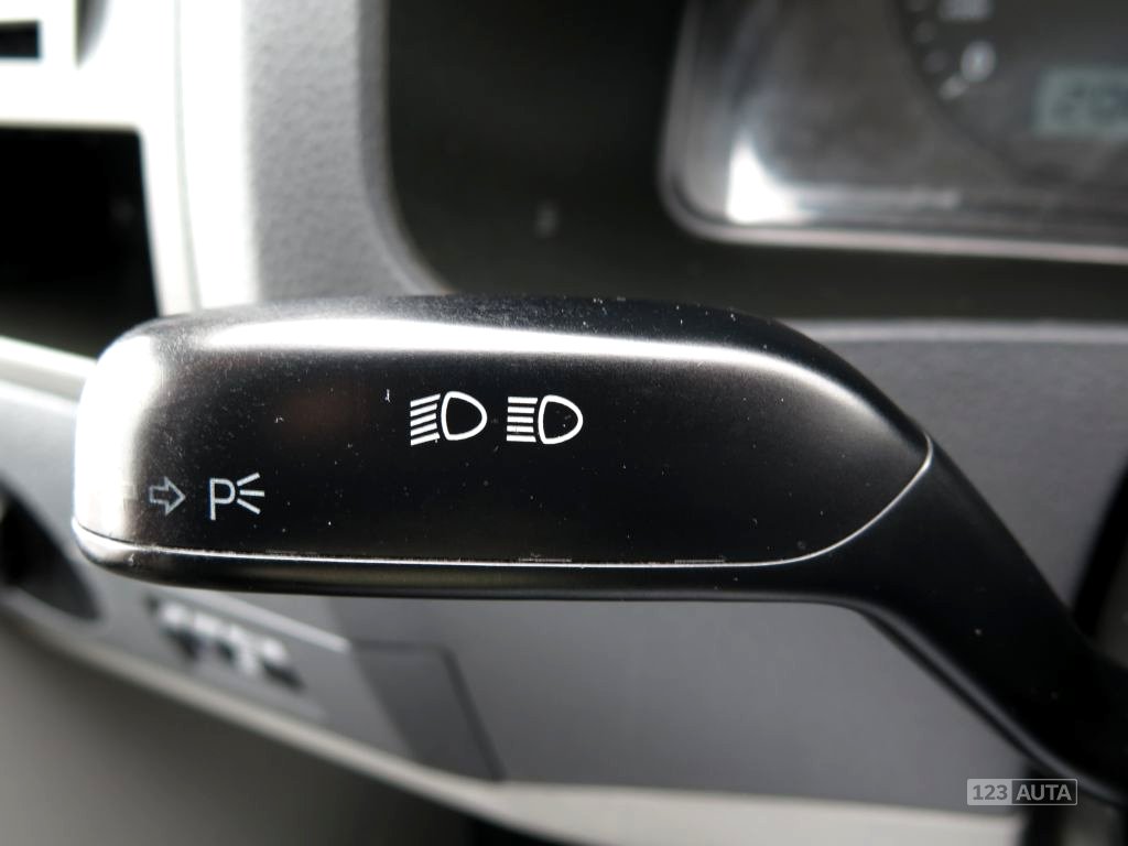 Volkswagen Caravelle, 2006 - pohled č. 23