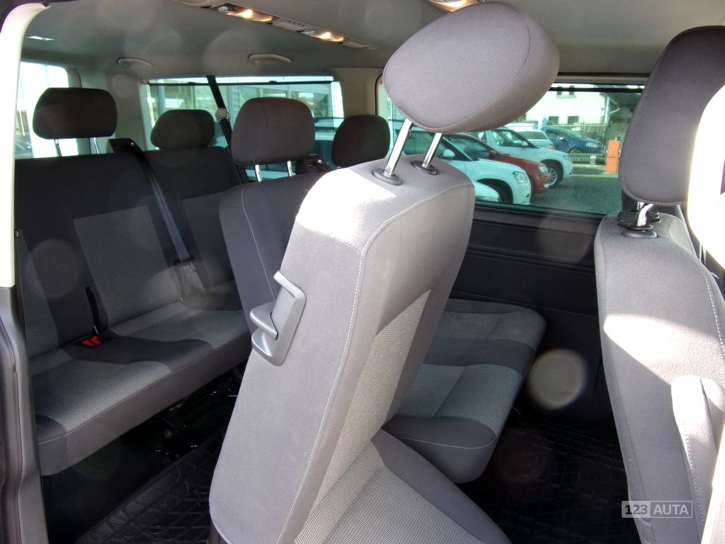 Volkswagen Caravelle, 2014 - pohled č. 8