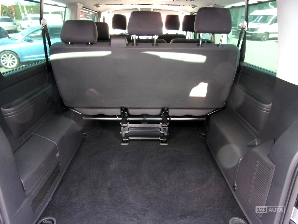 Volkswagen Caravelle, 2014 - pohled č. 9