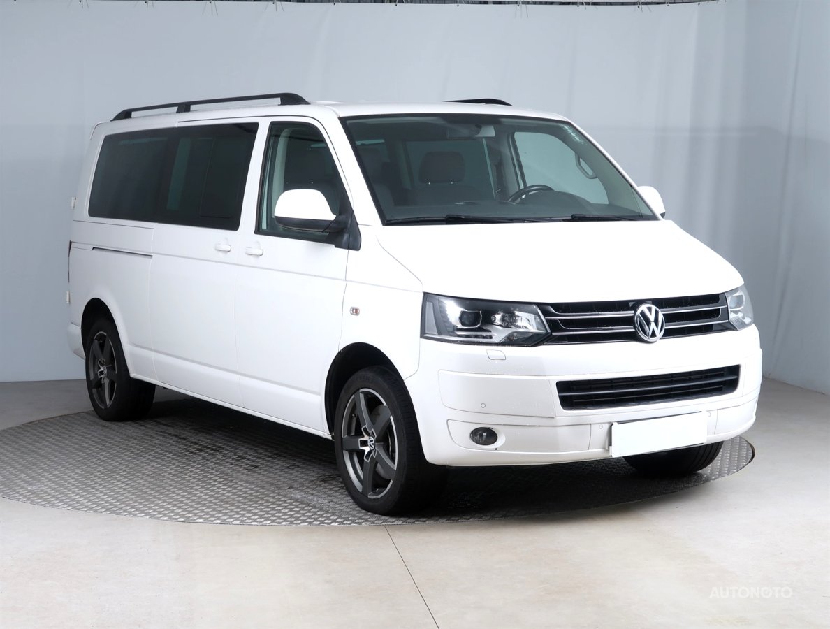 Volkswagen Caravelle, 2013 - celkový pohled