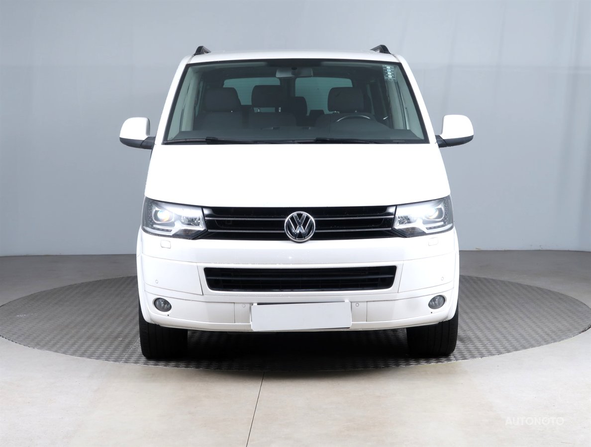 Volkswagen Caravelle, 2013 - pohled č. 2